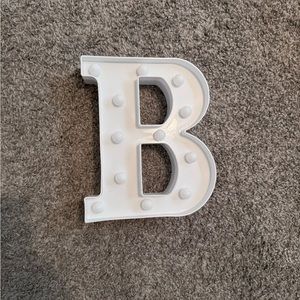 Letter B, home decor, room decor. LED light, with Batteries.